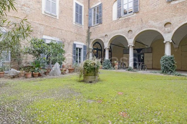 appartamento in vendita a Lodi in zona Centro Storico