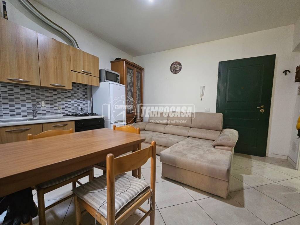 appartamento in vendita a Lodi in zona Città Bassa