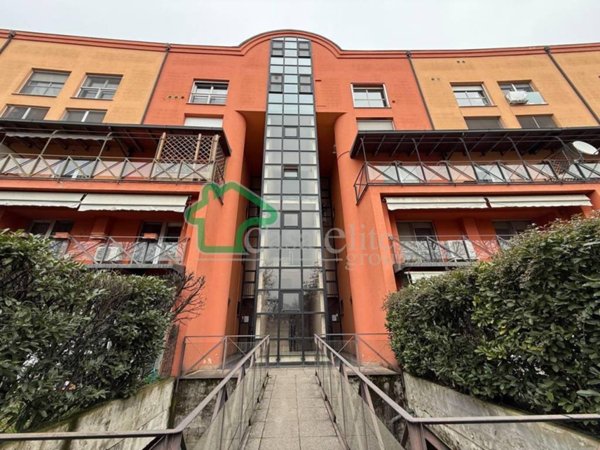 appartamento in vendita a Lodi in zona Piazza Albarola