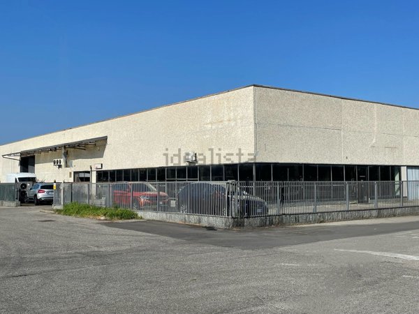 capannone in vendita a Lodi