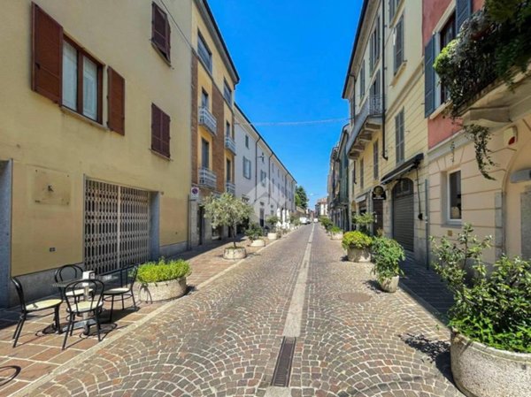 negozio in vendita a Lodi in zona Centro Storico