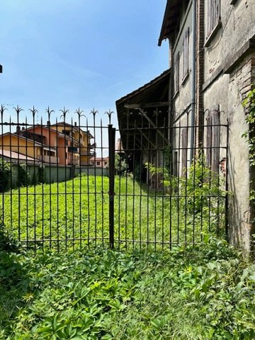 appartamento in vendita a Lodi in zona Riolo