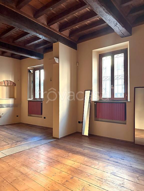 appartamento in vendita a Lodi in zona Centro Storico