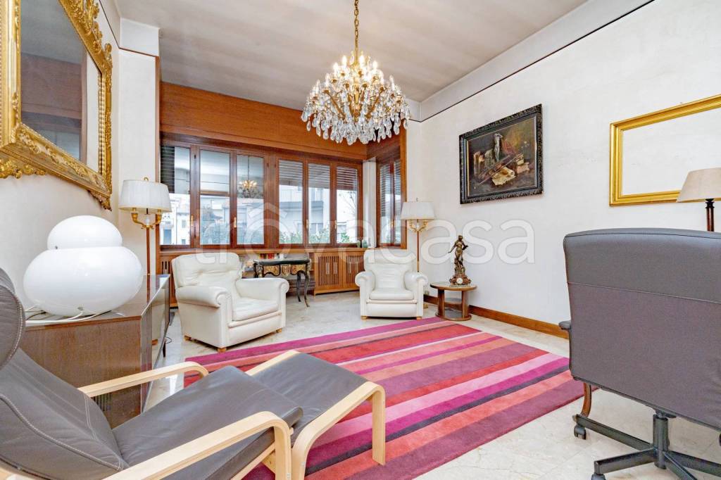 casa indipendente in vendita a Lodi in zona Fanfani