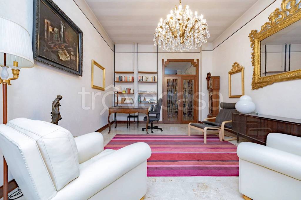 casa indipendente in vendita a Lodi in zona San Fereolo