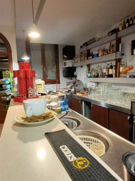 locale commerciale in vendita a Lodi in zona San Fereolo