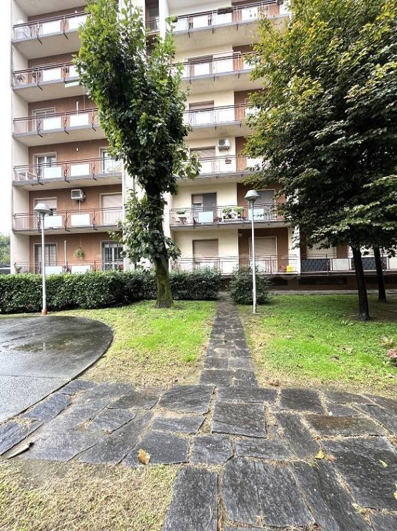 appartamento in vendita a Lodi in zona San Fereolo