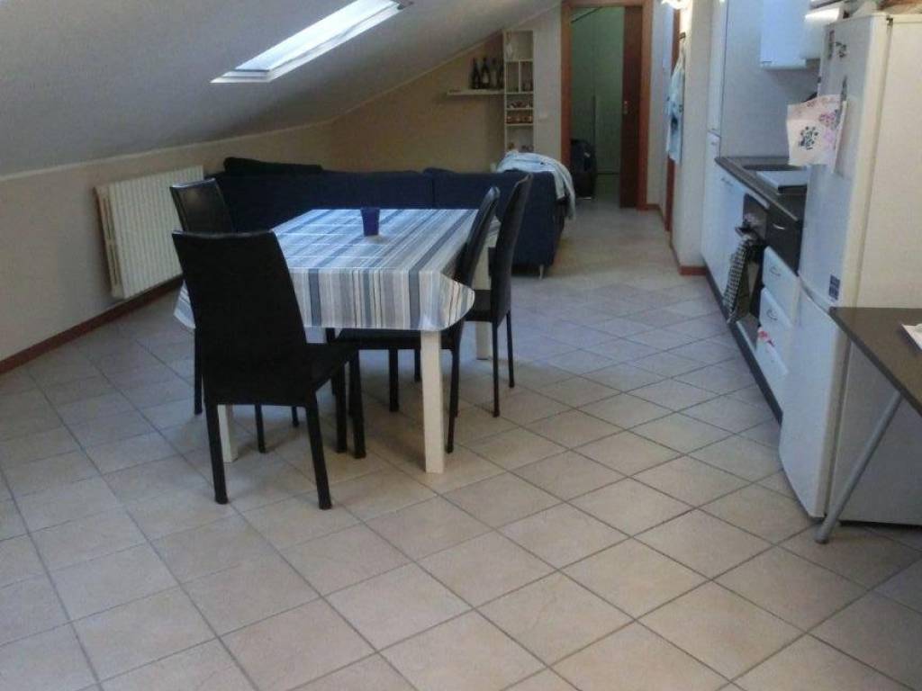 appartamento in vendita a Lodi in zona Olmo