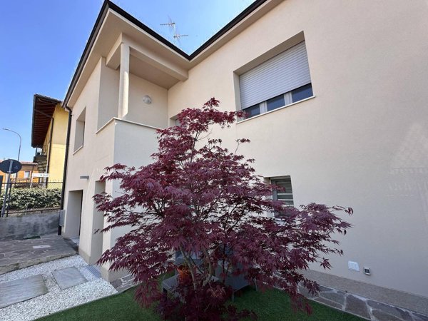 casa indipendente in vendita a Lodi in zona Centro Storico