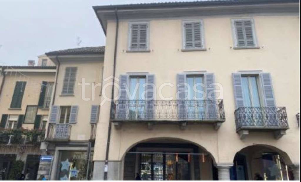 ufficio in vendita a Lodi in zona Centro Storico
