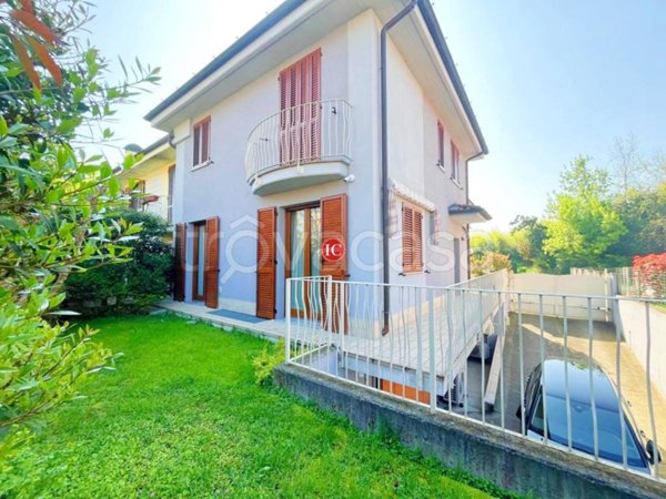 casa indipendente in vendita a Lodi in zona Fanfani