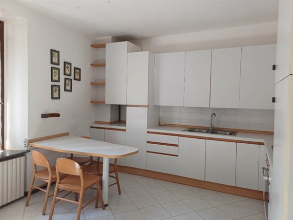 appartamento in vendita a Lodi in zona Città Bassa