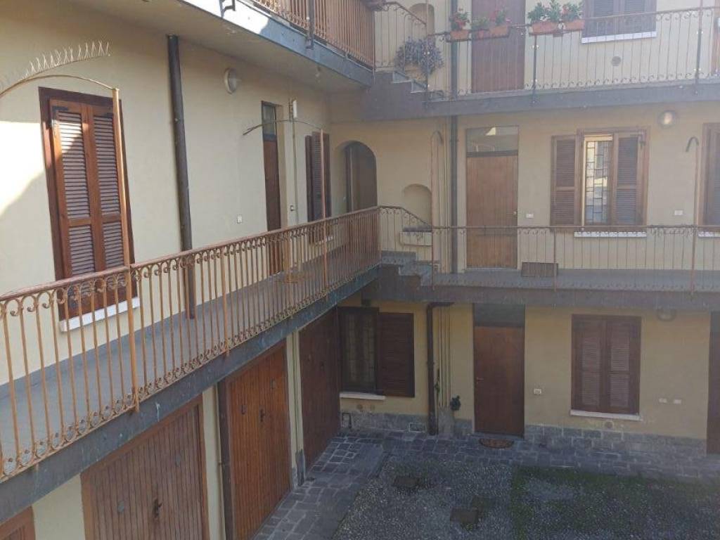 appartamento in vendita a Lodi in zona Città Bassa