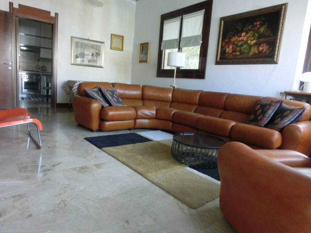 casa indipendente in vendita a Lodi in zona Faustina