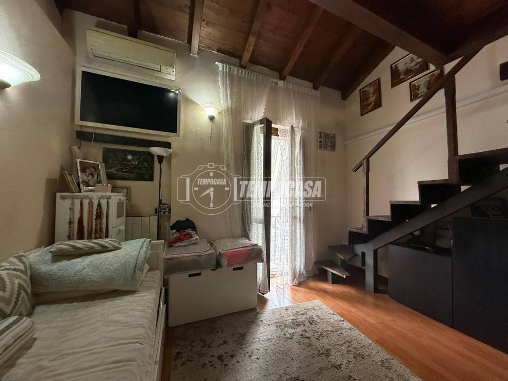 appartamento in vendita a Lodi in zona Città Bassa