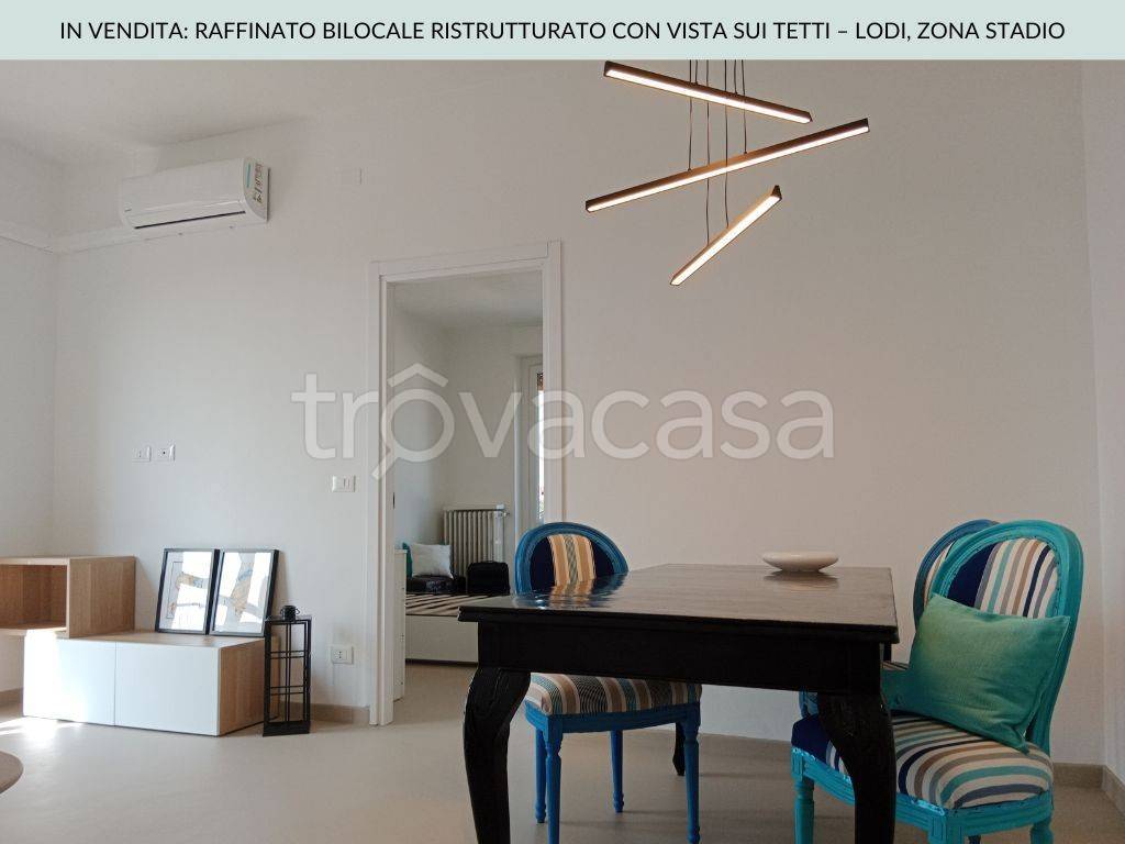 appartamento in vendita a Lodi in zona Viale Pavia