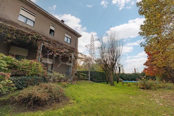 casa indipendente in vendita a Lodi in zona Faustina