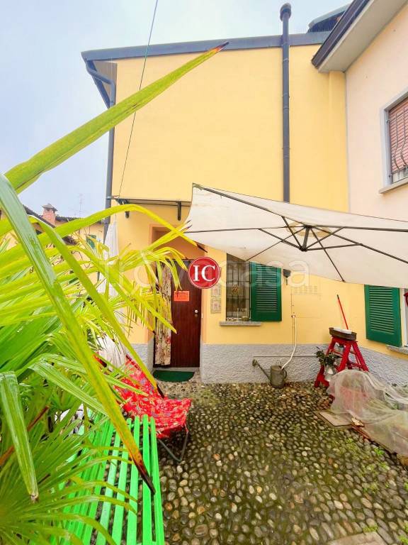 appartamento in vendita a Lodi in zona Fanfani