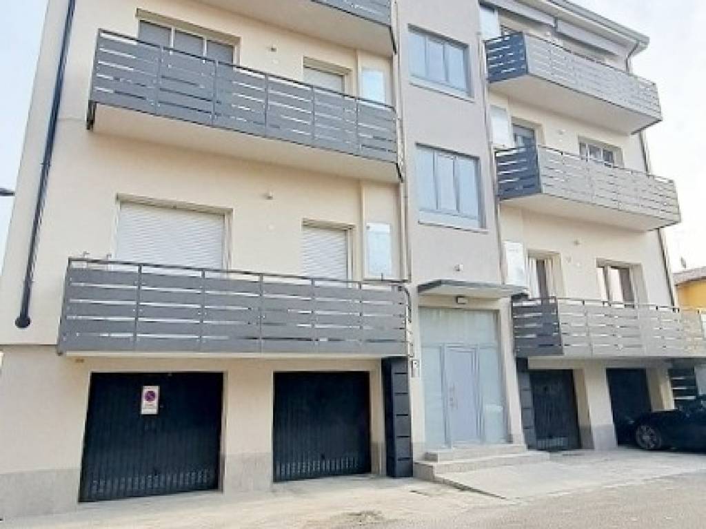 appartamento in vendita a Lodi in zona Olmo