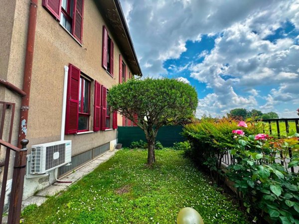 casa indipendente in vendita a Lodi in zona San Grato