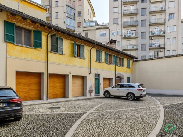 appartamento in vendita a Lodi in zona Centro Storico
