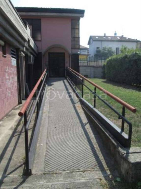 ufficio in vendita a Lodi
