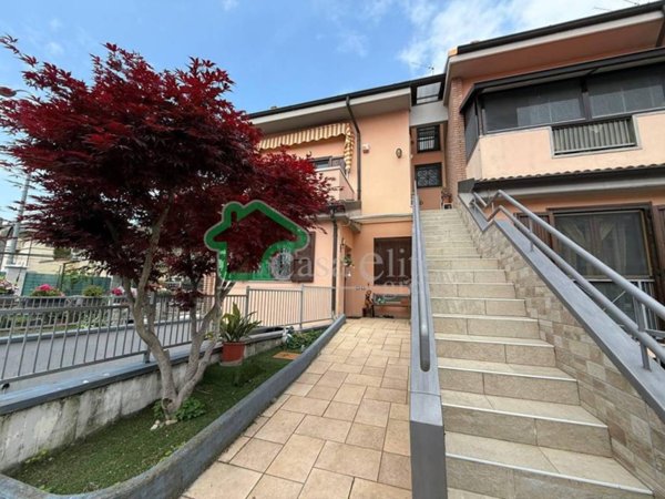 appartamento in vendita a Lodi in zona San Fereolo