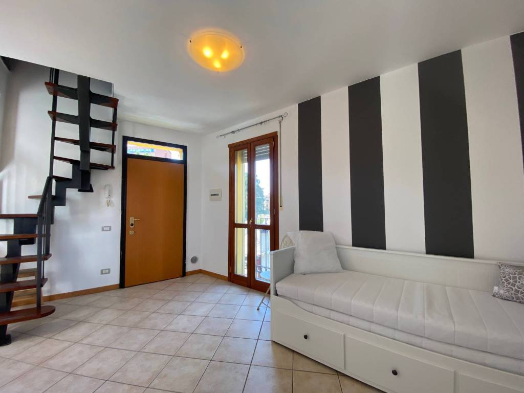appartamento in vendita a Lodi in zona Città Bassa