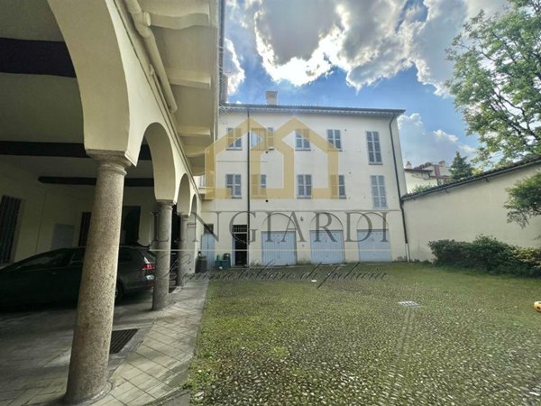 appartamento in vendita a Lodi in zona Centro Storico