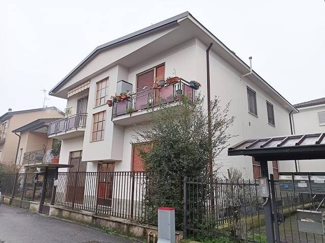 appartamento in vendita a Lodi in zona San Fereolo