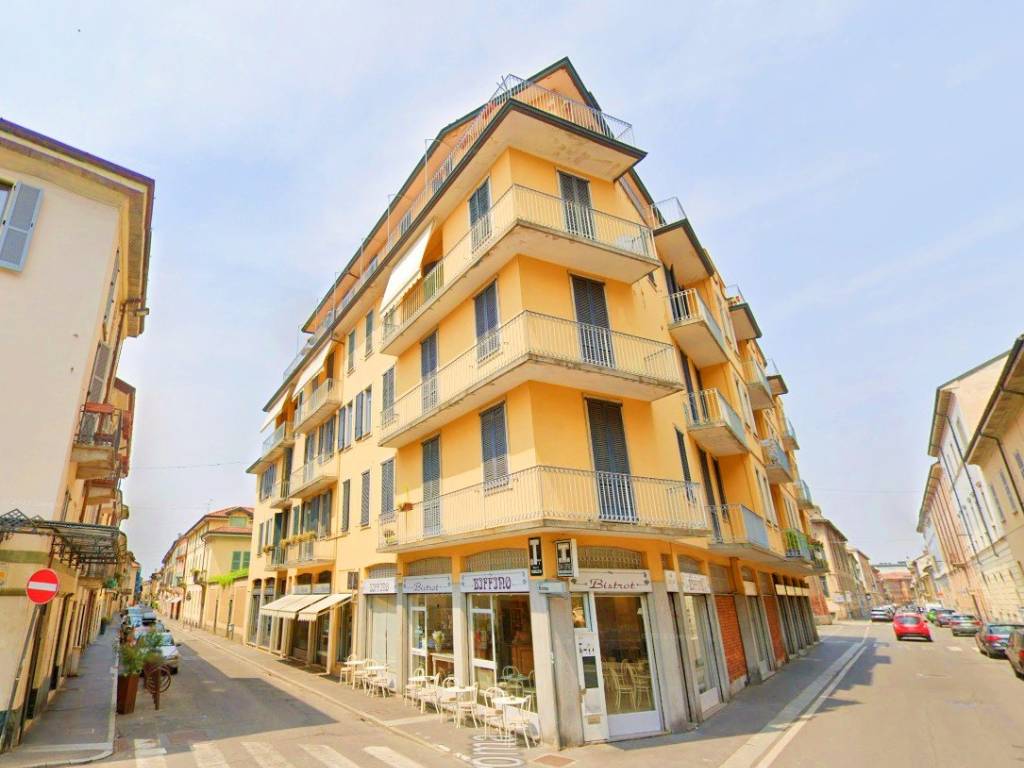 appartamento in vendita a Lodi in zona Centro Storico