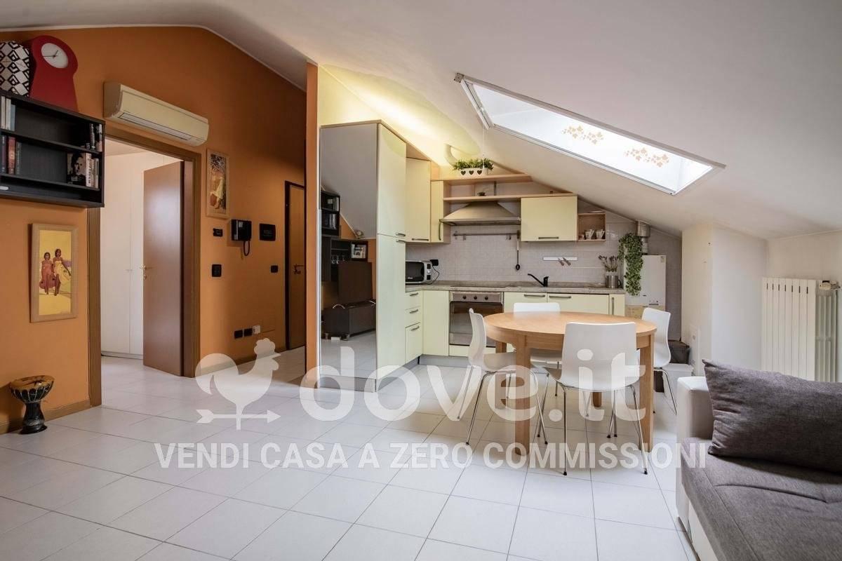 appartamento in vendita a Lodi in zona Fanfani