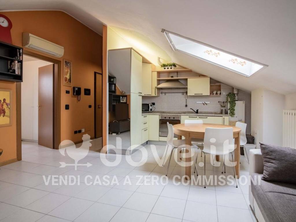 appartamento in vendita a Lodi in zona Fanfani