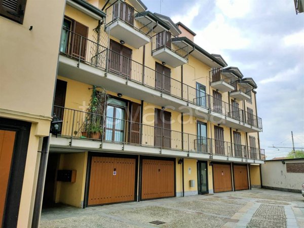appartamento in vendita a Lodi in zona Viale Pavia