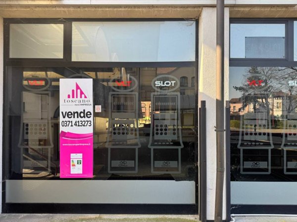 negozio in vendita a Lodi in zona Città Bassa