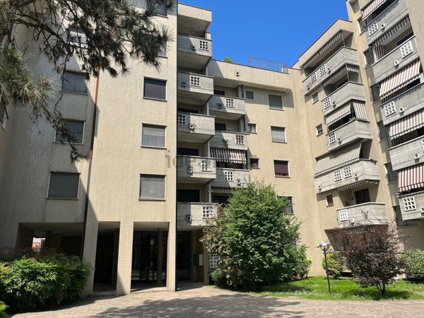 appartamento in vendita a Lodi in zona Faustina