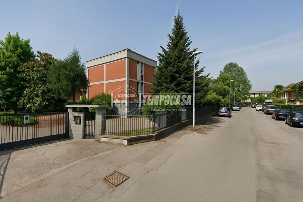 appartamento in vendita a Lodi in zona San Fereolo