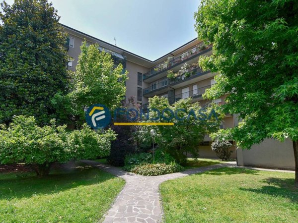 appartamento in vendita a Lodi in zona Faustina