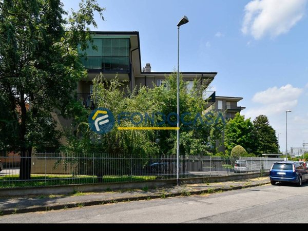 appartamento in vendita a Lodi in zona Faustina