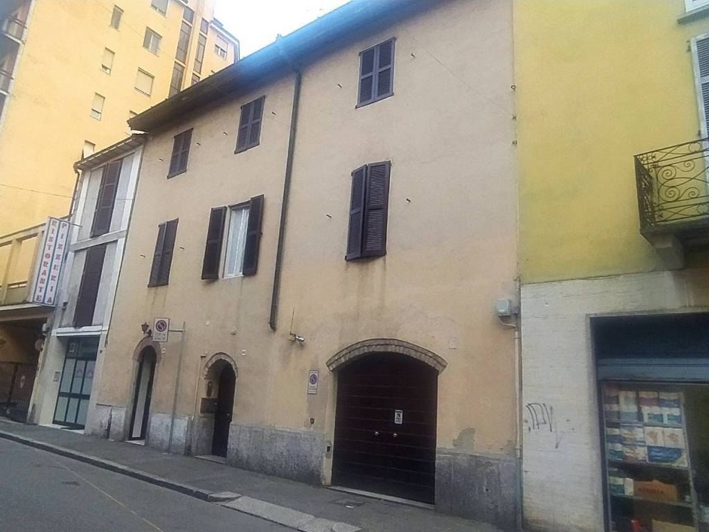 appartamento in vendita a Lodi in zona Centro Storico