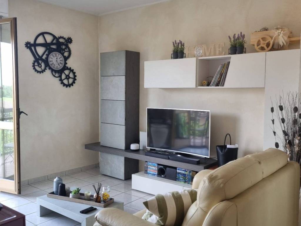 appartamento in vendita a Lodi in zona San Bernardo