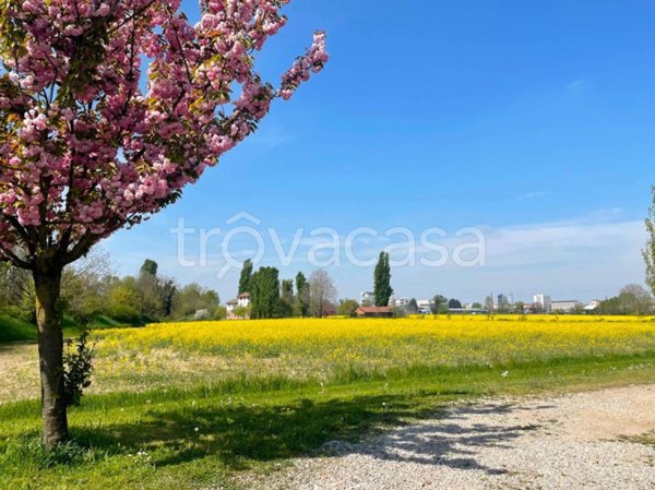 casa indipendente in vendita a Lodi