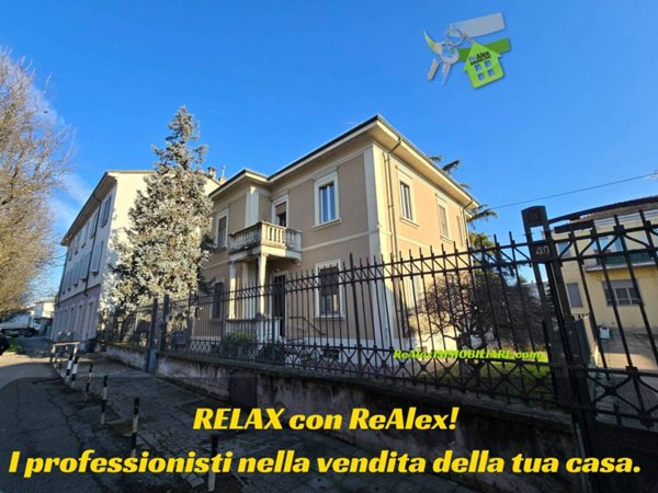 appartamento in vendita a Lodi in zona Città Bassa