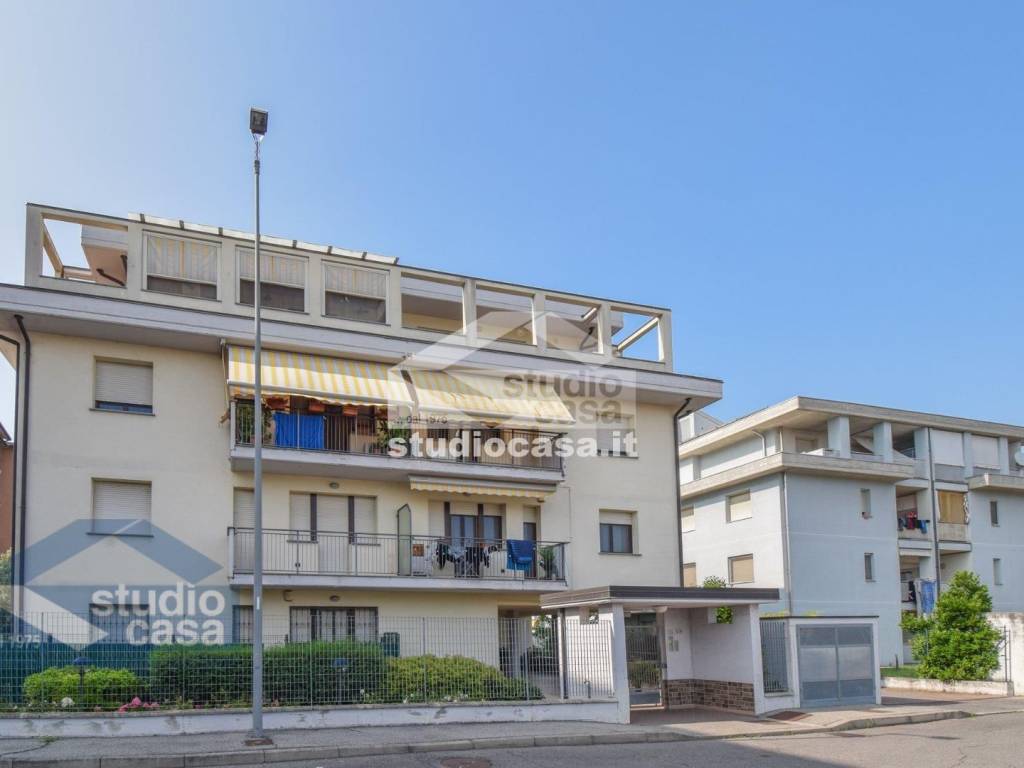 appartamento in vendita a Lodi in zona Fanfani