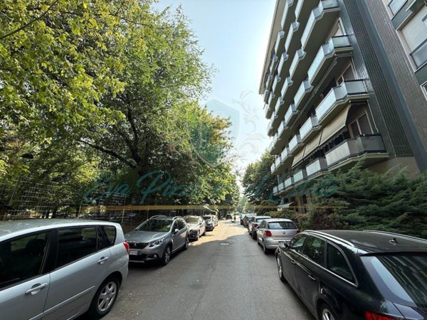appartamento in vendita a Lodi in zona Viale Italia