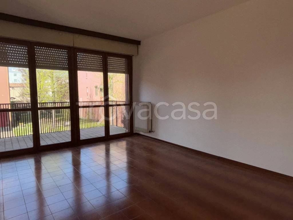 casa indipendente in vendita a Lodi in zona Torretta