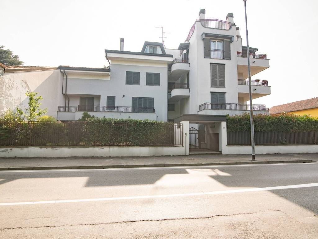 appartamento in vendita a Lodi in zona Piazza Albarola