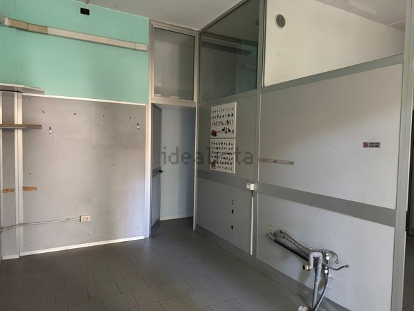 negozio in vendita a Lodi