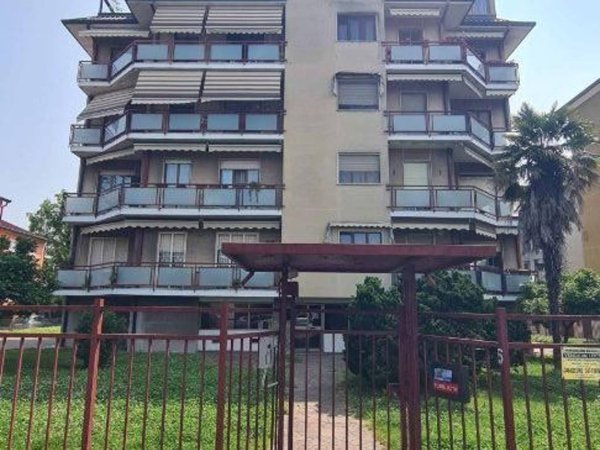 appartamento in vendita a Lodi in zona Faustina