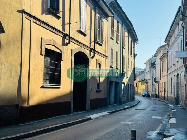 appartamento in vendita a Lodi in zona Città Bassa